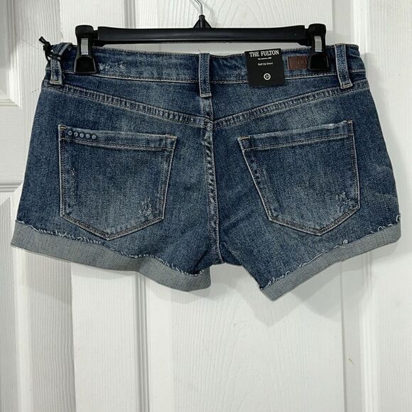 Blank NYC Fulton Roll up Distressed Denim Shorts(Size 24) - Picture 5 of 7